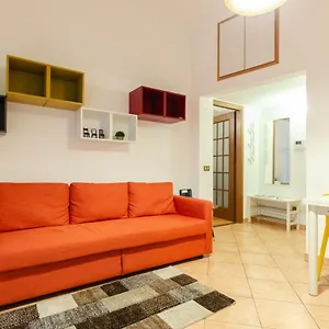https://cozy-central-flat-porta-romana-duomo.it-lombardy.com