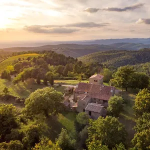 https://borgo-palazzuolo-vecchio.it-tuscanyhotel.com